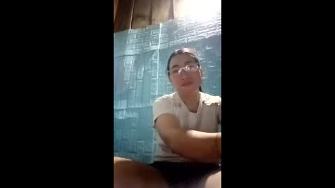 Snapshot of mickye00 chatting on 04.27.26 Miky online show from 04.27.26