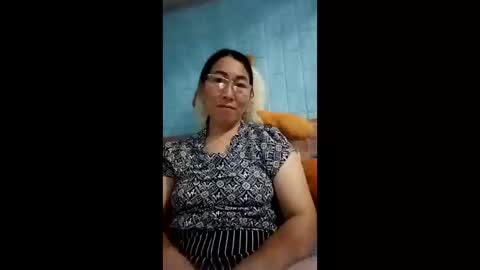 Snapshot of mickye00 chatting on 05.11.26 Miky online show from 05.11.26