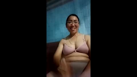 Snapshot of mickye00 chatting on 05.11.26 Miky online show from 05.11.26