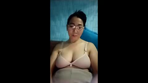 Snapshot of mickye00 chatting on 05.23.26 Miky online show from 05.23.26