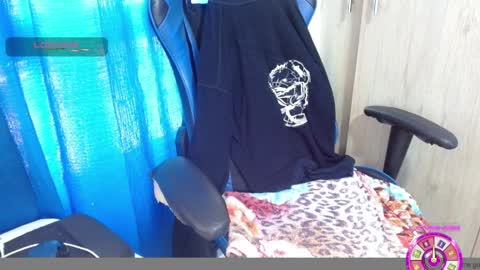 Snapshot of miculohot chatting on 03.29.26 vanesa sexy online show from 03.29.26