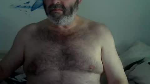 Snapshot of midhir chatting on 01.18.25 kike online show from 01.18.25