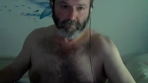 Snapshot of midhir chatting on 01.27.25 kike online show from 01.27.25