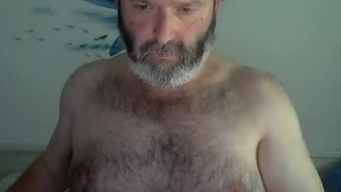 Snapshot of midhir chatting on 01.29.25 kike online show from 01.29.25