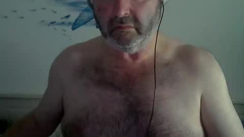 Snapshot of midhir chatting on 02.02.25 kike online show from 02.02.25