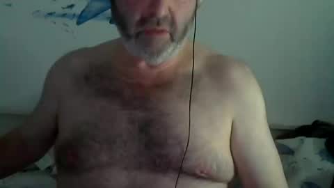 Snapshot of midhir chatting on 02.05.25 kike online show from 02.05.25