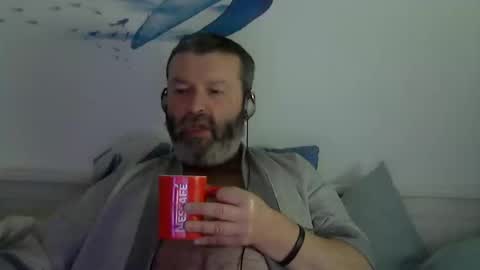 Snapshot of midhir chatting on 03.02.25 kike online show from 03.02.25