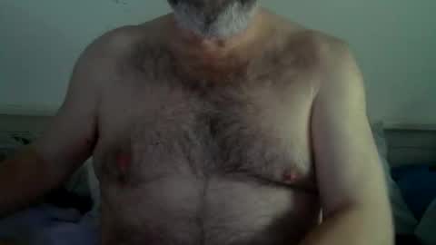 Snapshot of midhir chatting on 03.04.25 kike online show from 03.04.25