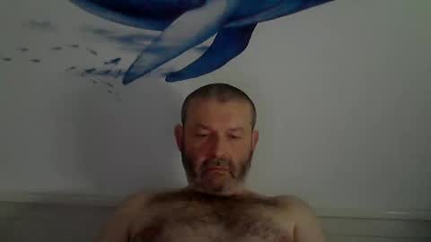 Snapshot of midhir chatting on 03.10.25 kike online show from 03.10.25