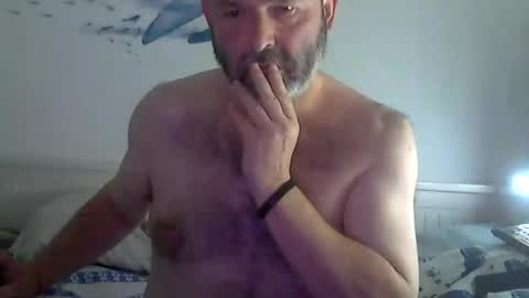 Snapshot of midhir chatting on 09.18.25 kike online show from 09.18.25