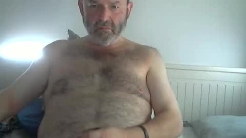 Snapshot of midhir chatting on 09.24.25 kike online show from 09.24.25