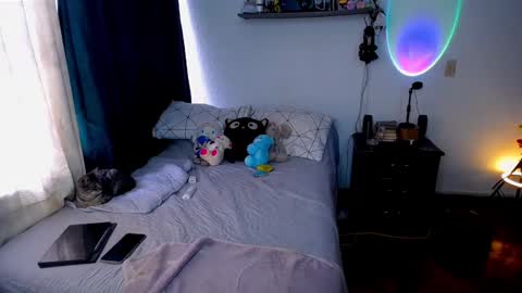 Pola  INDEPENDENT MODEL online show from 03.04.25