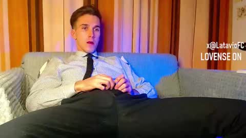 Snapshot of midnighter__ chatting on 11.22.25 Alexey or just Alex online show from 11.22.25