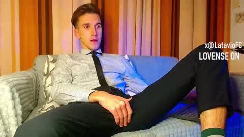 Snapshot of midnighter__ chatting on 11.22.25 Alexey or just Alex online show from 11.22.25