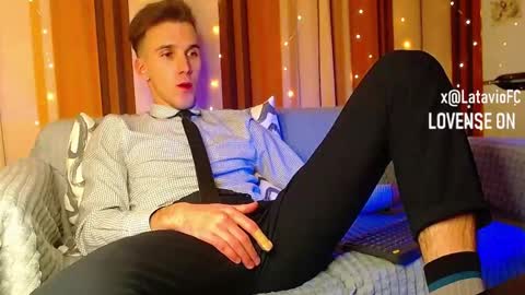 Snapshot of midnighter__ chatting on 12.13.25 Alexey or just Alex online show from 12.13.25