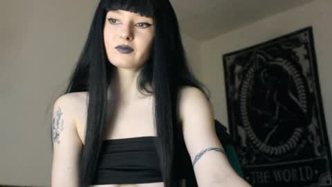 midnightsiren online show from 05.17.26