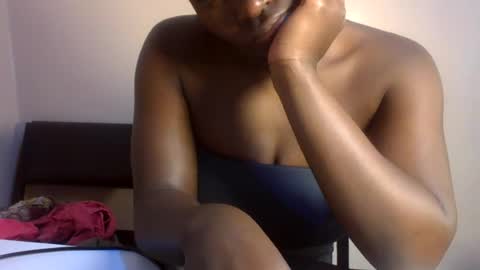 midnightt_curves online show from 07.01.26