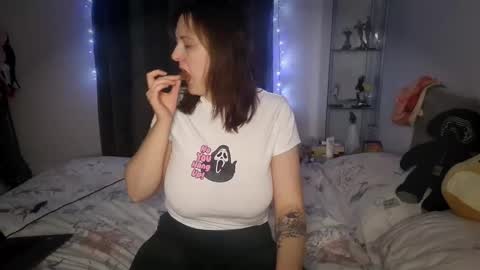 Midnight online show from 11.03.25