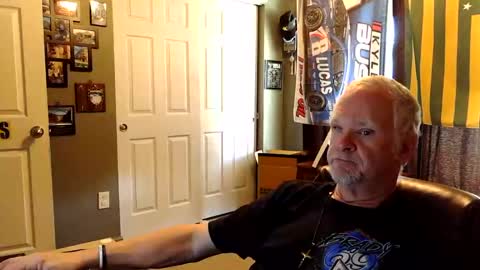 Snapshot of midwestdad09 chatting on 09.26.25 midwestdad09 online show from 09.26.25