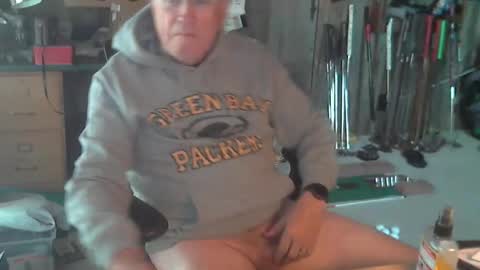 Mid West Man 4U online show from 10.24.25