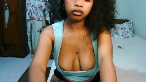 Snapshot of miel_07 chatting on 05.16.26 miel_07 online show from 05.16.26