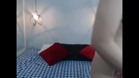 Snapshot of migatica_johnson12 chatting on 04.23.26 Migatica johnson12 online show from 04.23.26