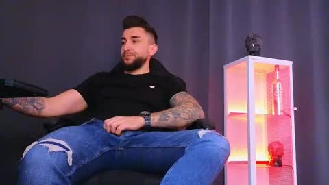 MightyAaron online show from 02.15.25