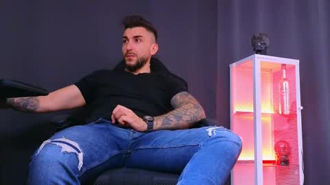 MightyAaron online show from 02.21.25