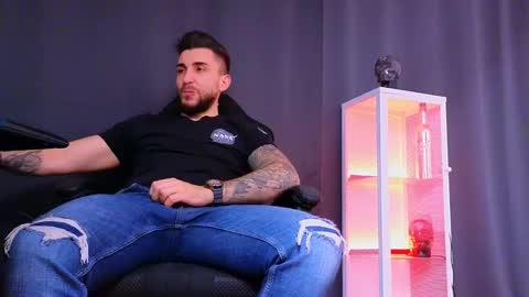 MightyAaron online show from 03.05.25