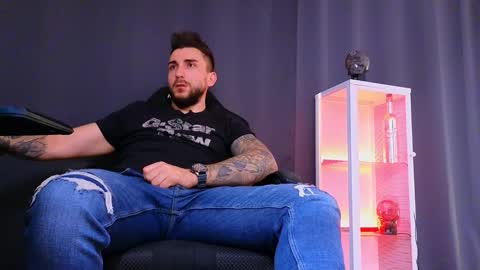 MightyAaron online show from 03.11.25