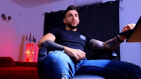 MightyAaron online show from 09.17.25