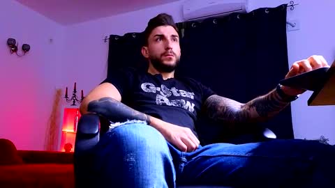 MightyAaron online show from 09.25.25