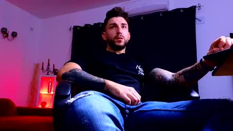 MightyAaron online show from 10.01.25