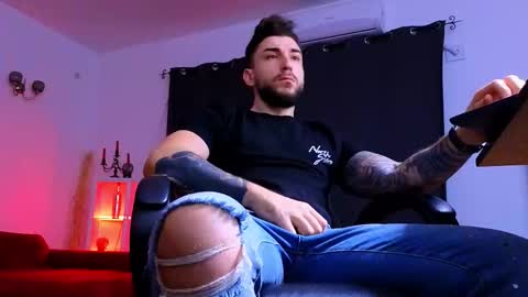 MightyAaron online show from 01.12.26