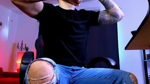 MightyAaron online show from 03.04.26