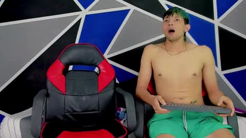 Snapshot of migueyalejo_sweetsex chatting on 01.30.25 migueyalejo sweetsex online show from 01.30.25