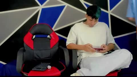 Snapshot of migueyalejo_sweetsex chatting on 02.15.25 migueyalejo sweetsex online show from 02.15.25