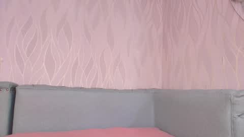 miia scoott  online show from 09.30.25