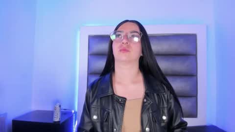 Mia online show from 03.01.26