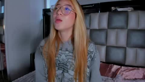 Mia online show from 05.27.26