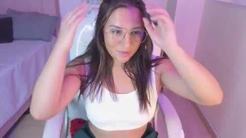 M I I A     online show from 07.03.26