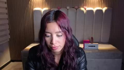 miiaa_evans1 online show from 07.28.26