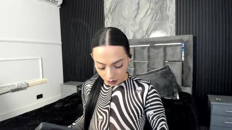 Snapshot of miiaamonroee chatting on 01.06.25 Mia Monroe online show from 01.06.25