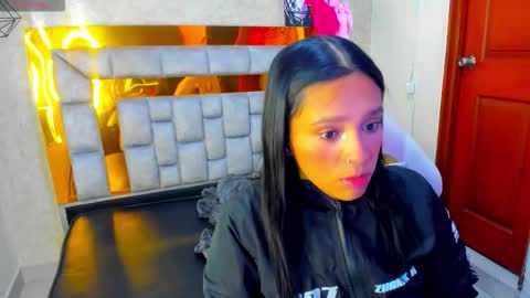 miiaboss online show from 03.04.26