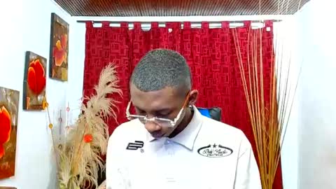 Snapshot of miilo18 chatting on 02.18.26 milo online show from 02.18.26