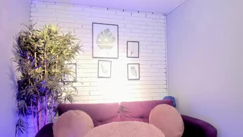 miilu  online show from 02.23.25