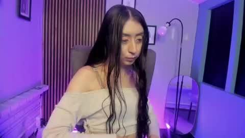 Snapshot of miilu__1 chatting on 07.19.26 miilu online show from 07.19.26