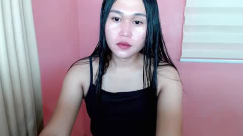 Snapshot of mika_oka chatting on 03.01.25 Hi im Avah online show from 03.01.25