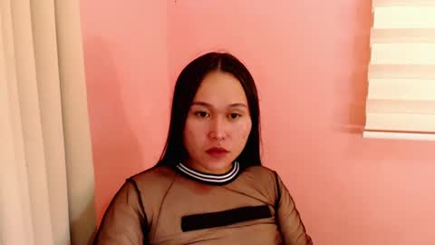 Snapshot of mika_oka chatting on 03.01.25 Hi im Avah online show from 03.01.25