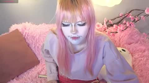 Snapshot of mika_vatashi chatting on 02.11.26 Mika online show from 02.11.26